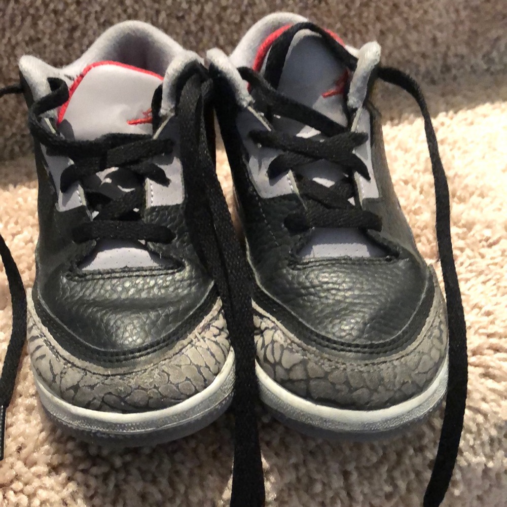 Kids Jordan sneakers size 10